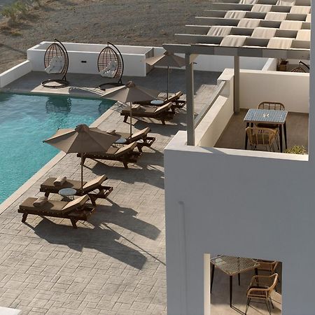 Kedros Milos Suites Adamantas  Екстериор снимка