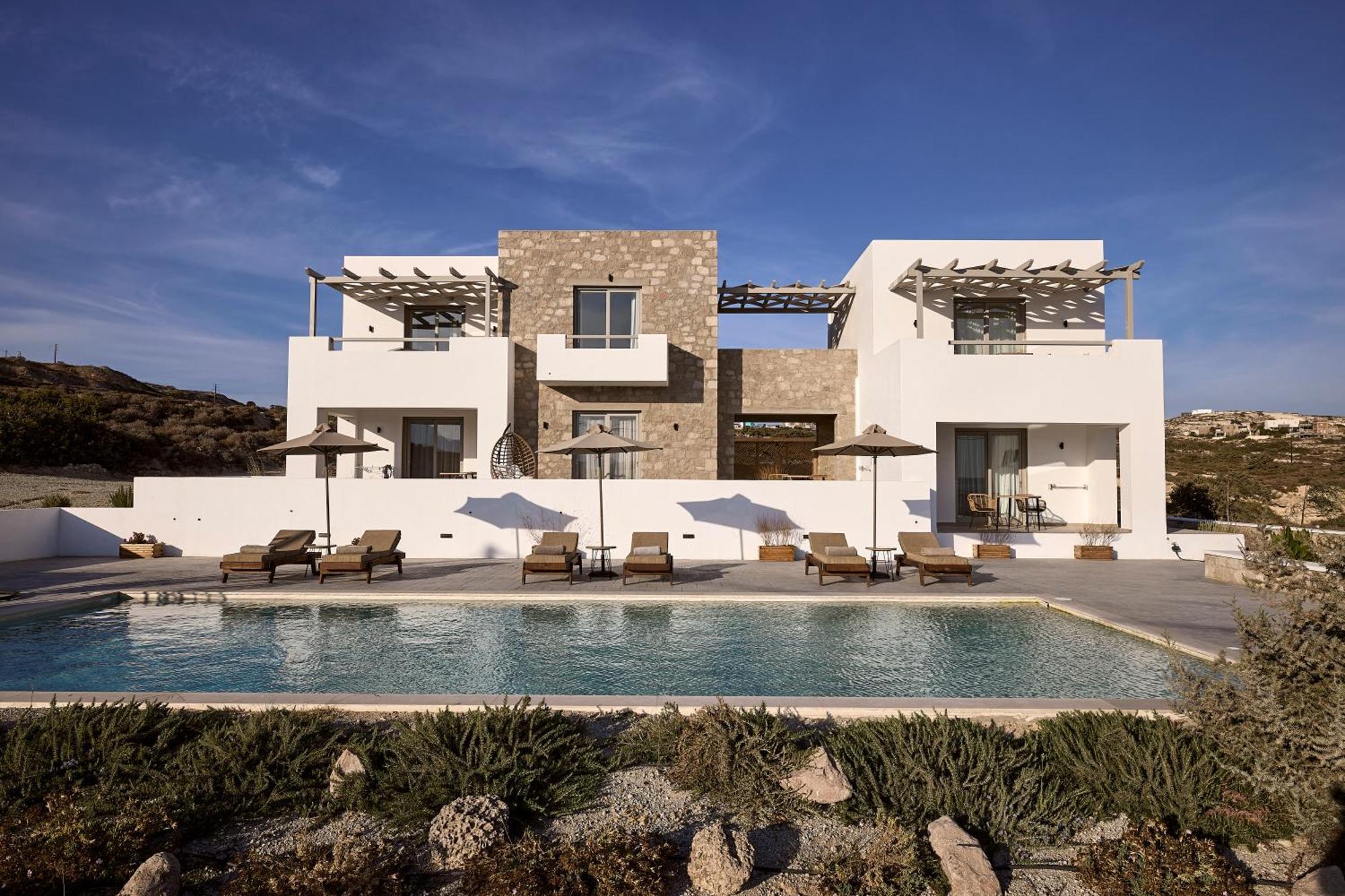 Kedros Milos Suites Adamantas  Екстериор снимка