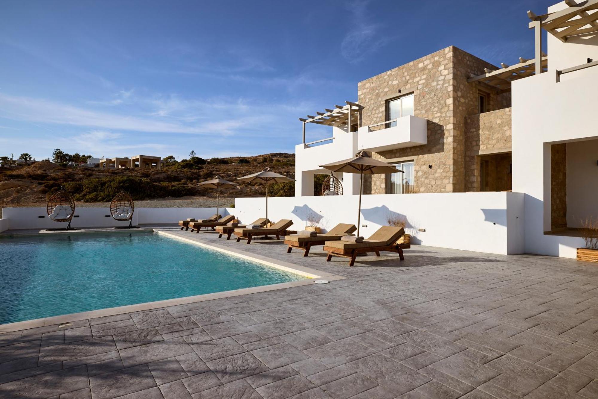 Kedros Milos Suites Adamantas  Екстериор снимка