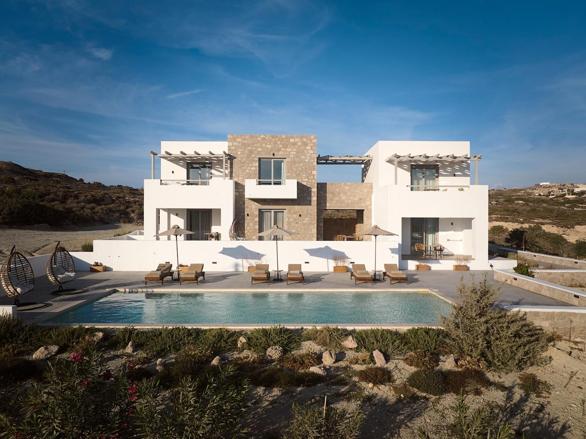 Kedros Milos Suites Adamantas  Екстериор снимка