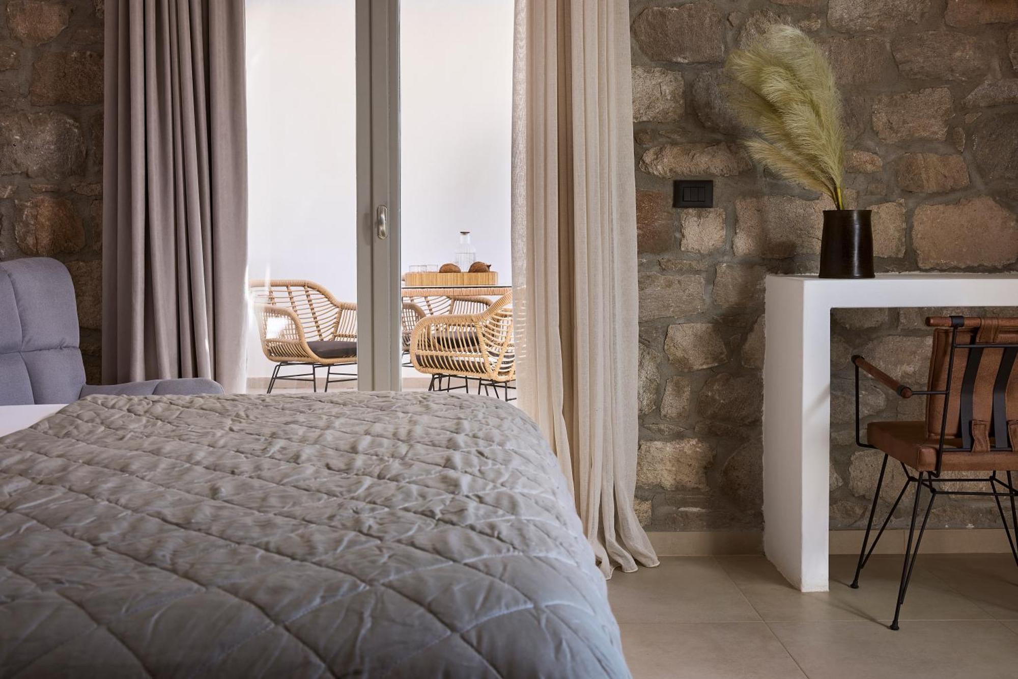 Kedros Milos Suites Adamantas  Стая снимка