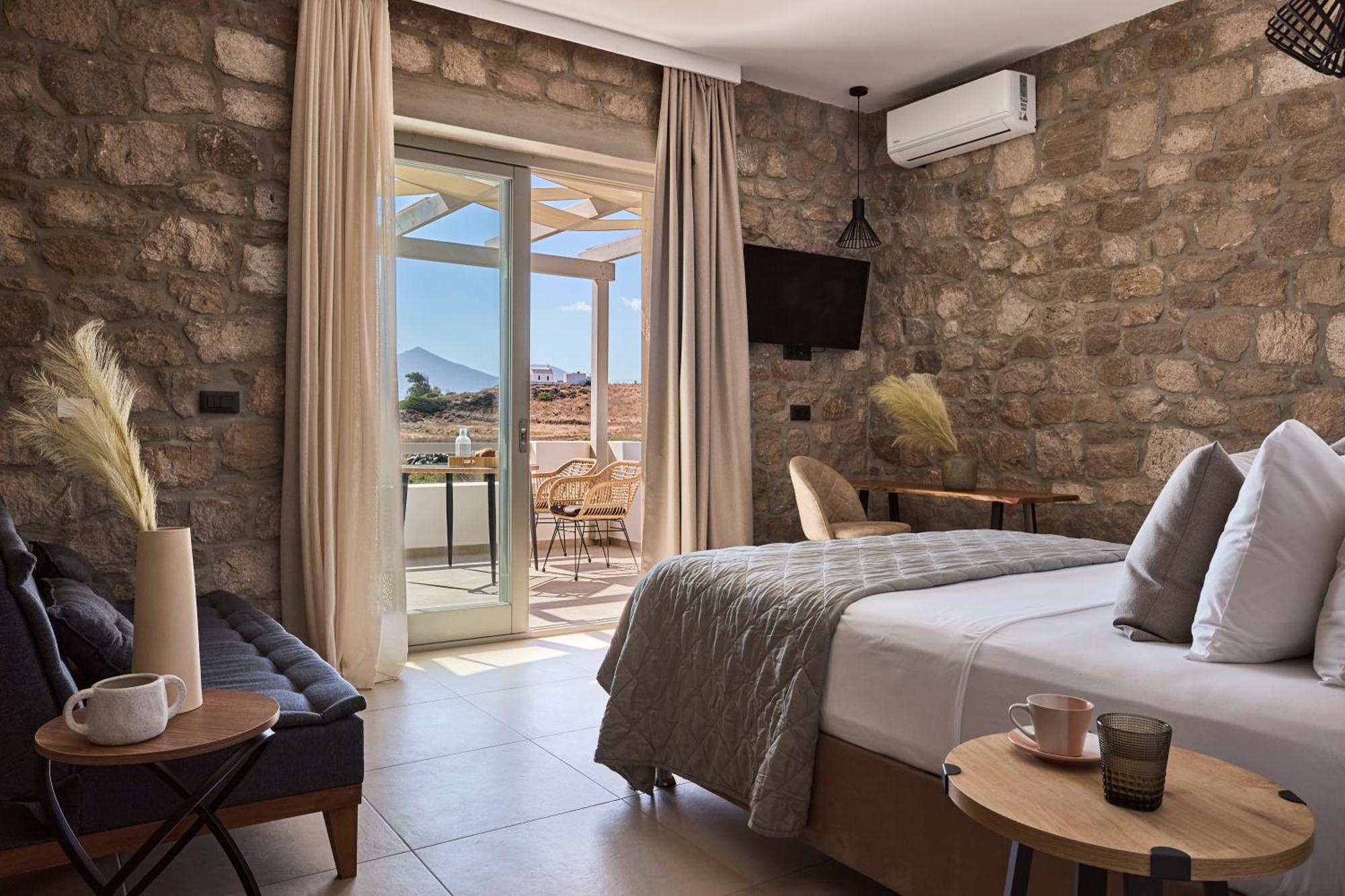 Kedros Milos Suites Adamantas  Стая снимка