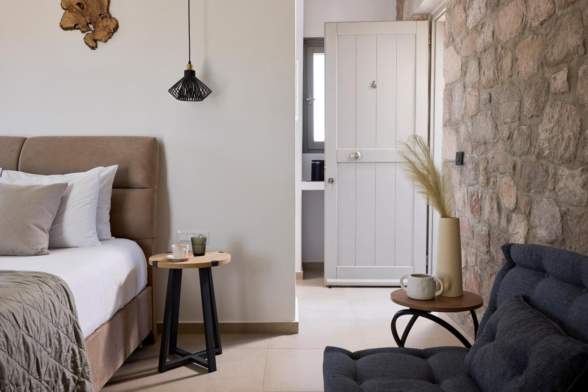 Kedros Milos Suites Adamantas  Стая снимка