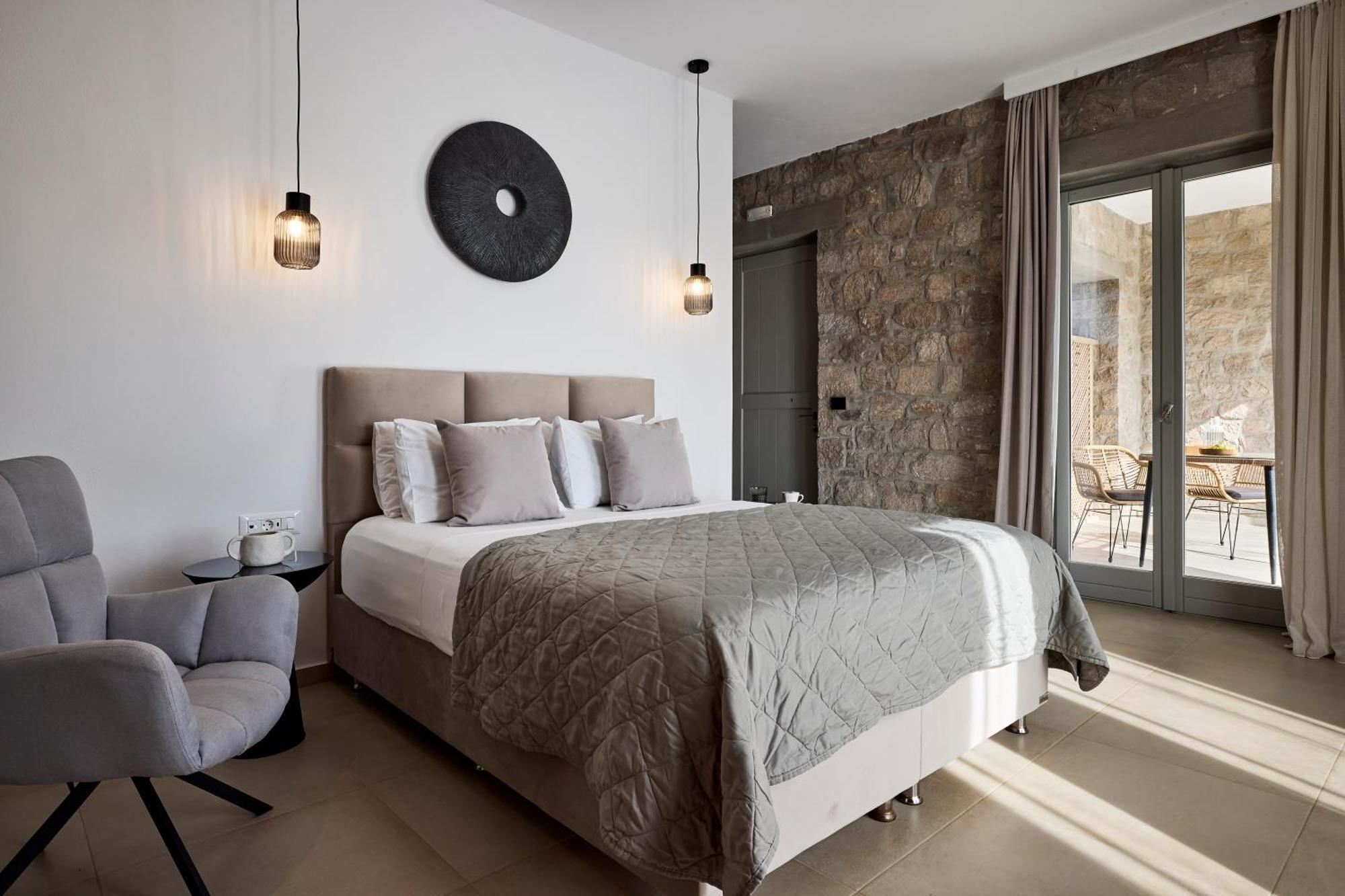 Kedros Milos Suites Adamantas  Стая снимка