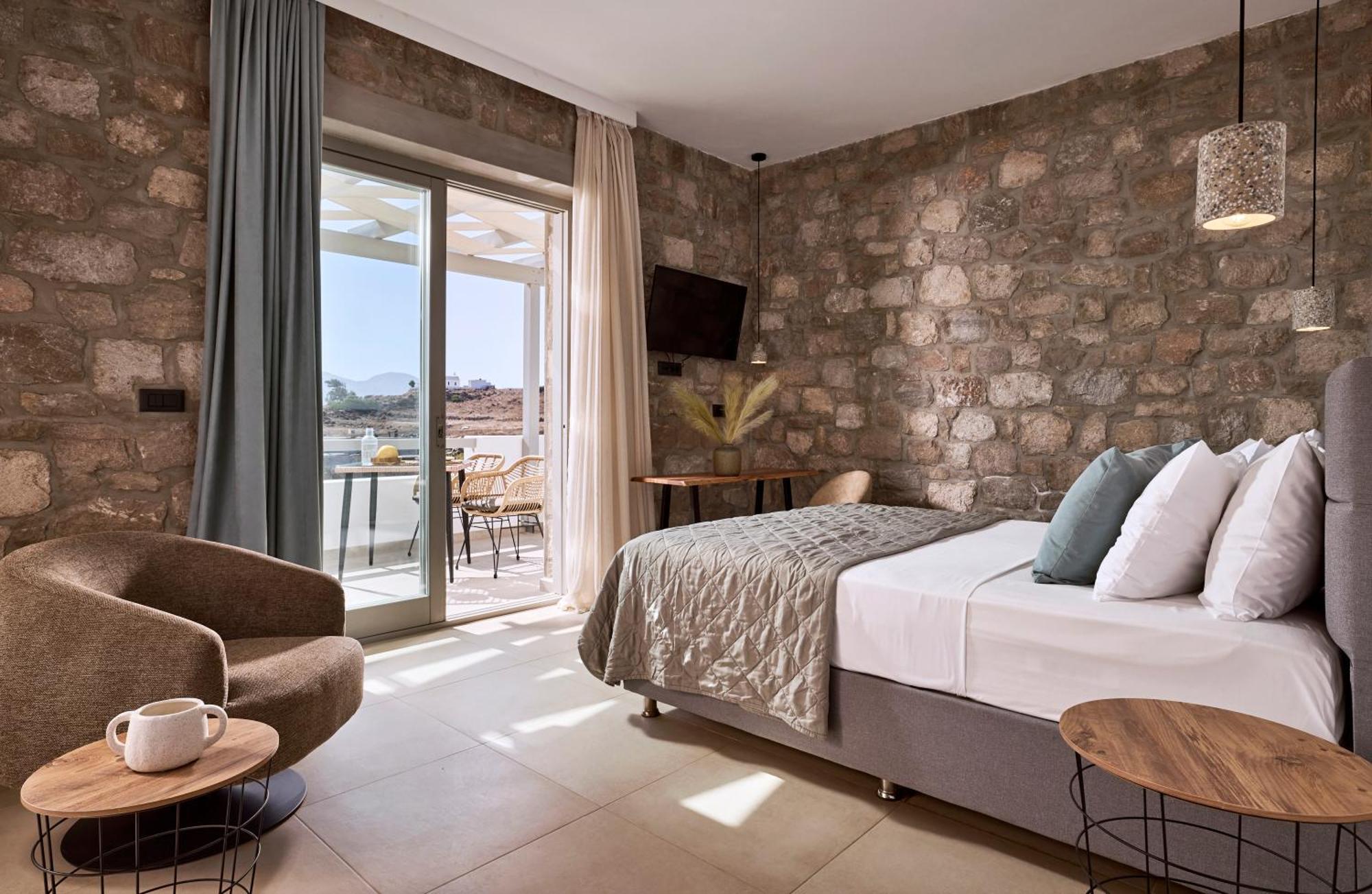 Kedros Milos Suites Adamantas  Стая снимка